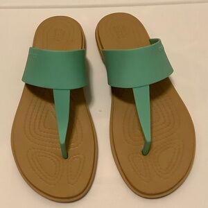 Crocs| Tulum Flip Flop Sandals 7 Vacation Resortwear Beach Casual